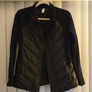 Elegant Black Quilted Women's Puffer Jacket
